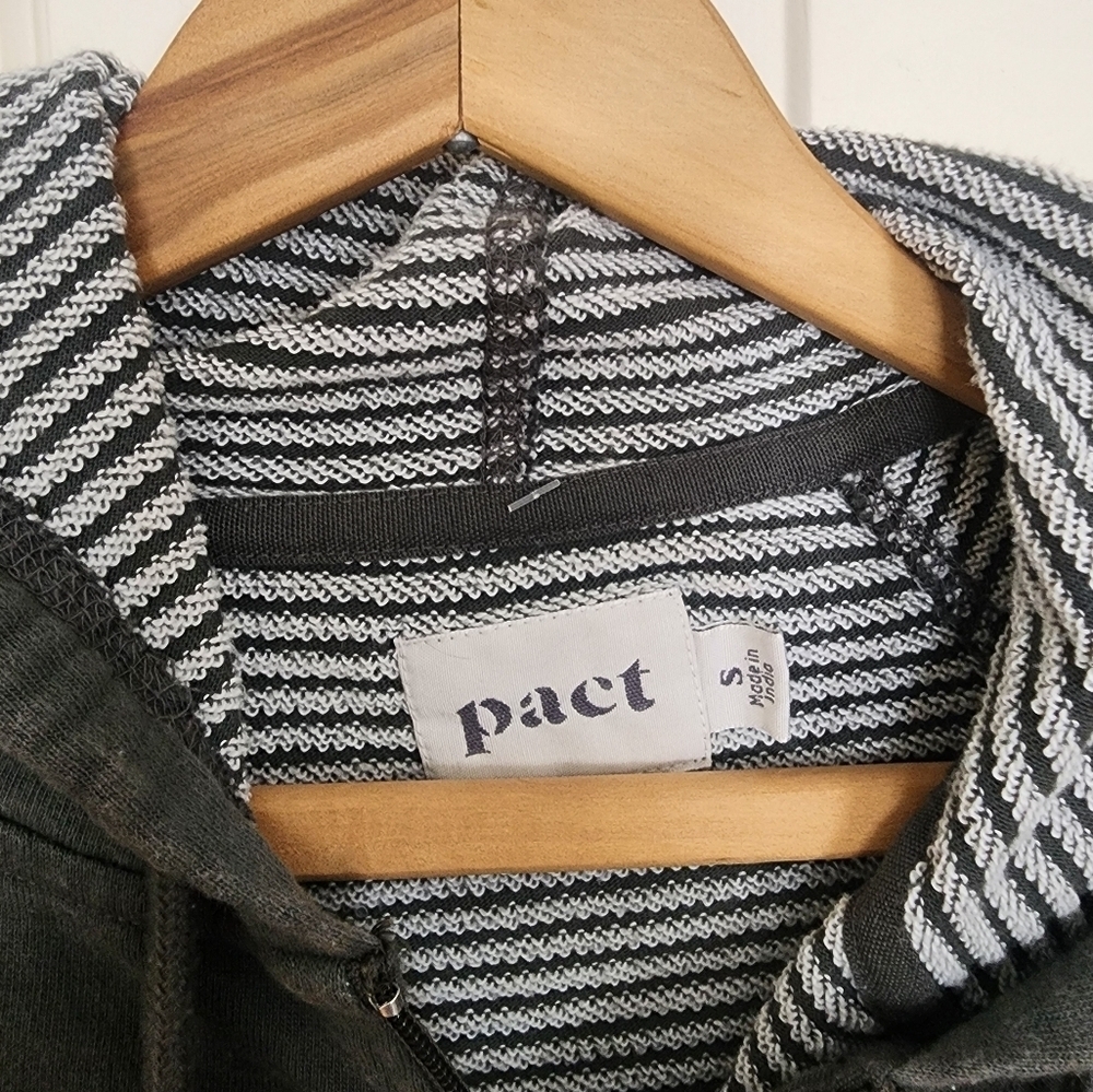 Pact Gray Zip-Up Hoodie with French Terry liner size small organic sustainable - Picture 7 of 9